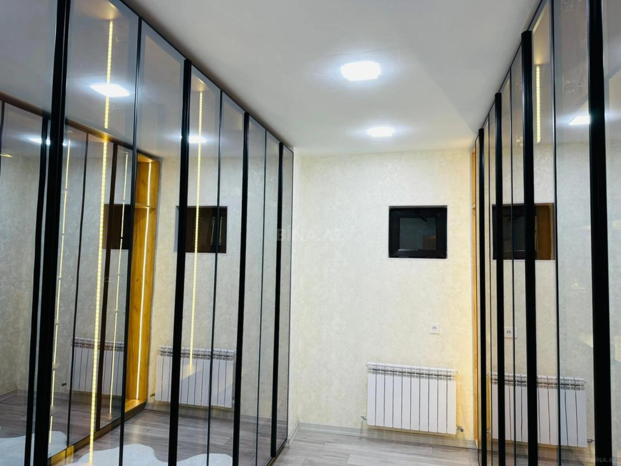 Satılır 5 otaqlı həyət evi 500 m²