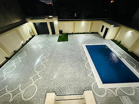 Satılır 5 otaqlı həyət evi 500 m²