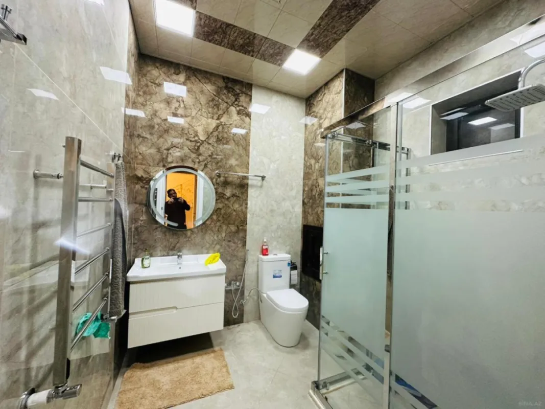 Satılır 5 otaqlı həyət evi 500 m²