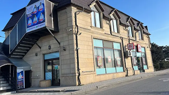 Satılır 5 otaqlı həyət evi 500 m²