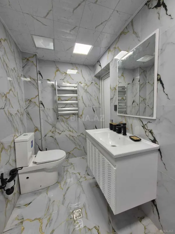 Satılır 2 otaqlı mənzil 65 m²