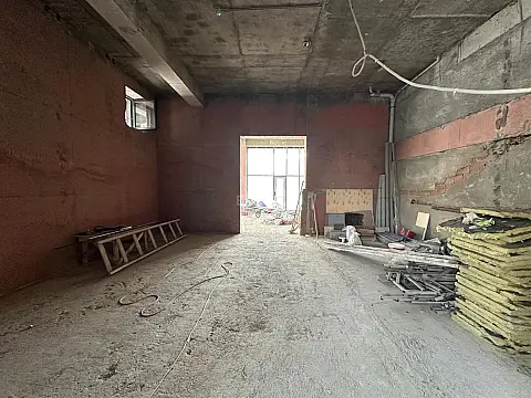 Satılır obyekt 65 m²