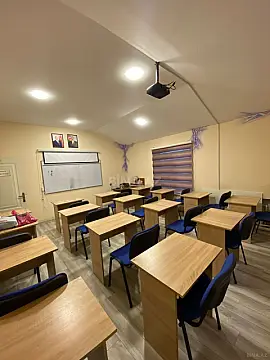 Kirayə verilir 15 otaqlı ofis 370 m² — Bakı, İnşaatçılar 15 otaq 370.00 m²