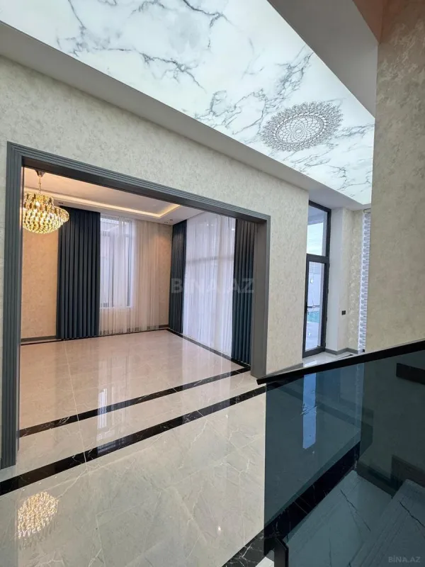 Satılır 5 otaqlı həyət evi 200 m²