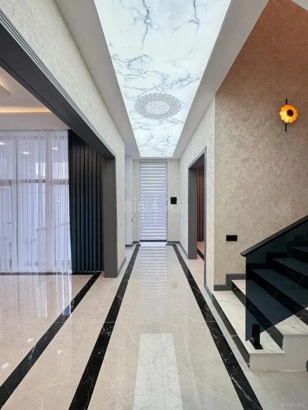 Satılır 5 otaqlı həyət evi 200 m²