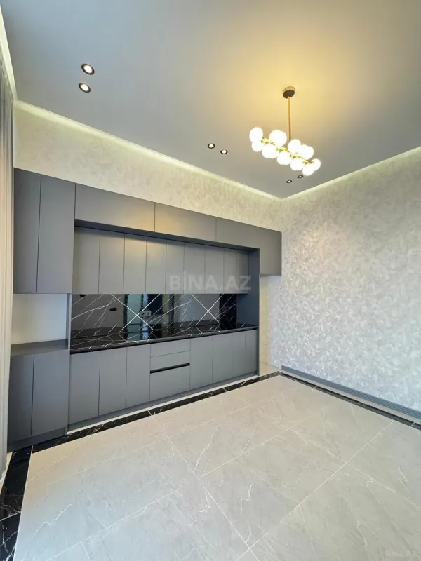 Satılır 5 otaqlı həyət evi 200 m²