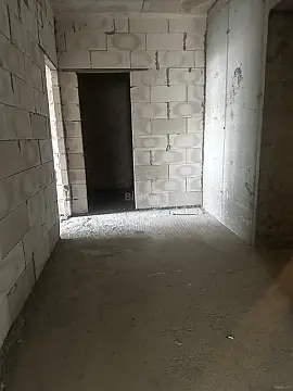 Satılır 2 otaqlı mənzil 102 m²