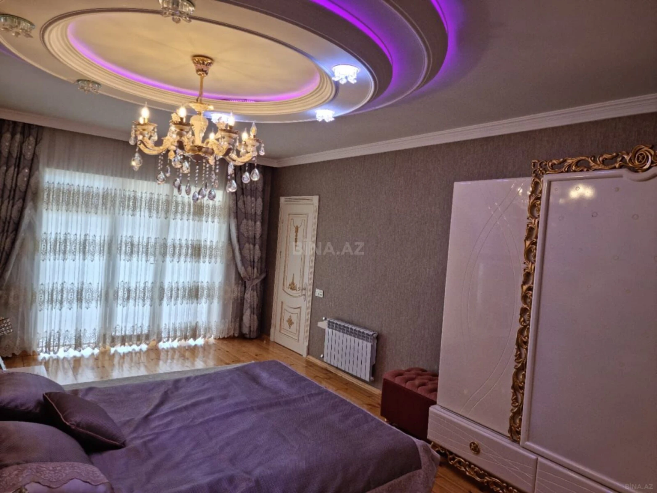 Satılır 8 otaqlı həyət evi 750 m²