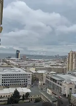 Satılır 3 otaqlı mənzil 139 m²