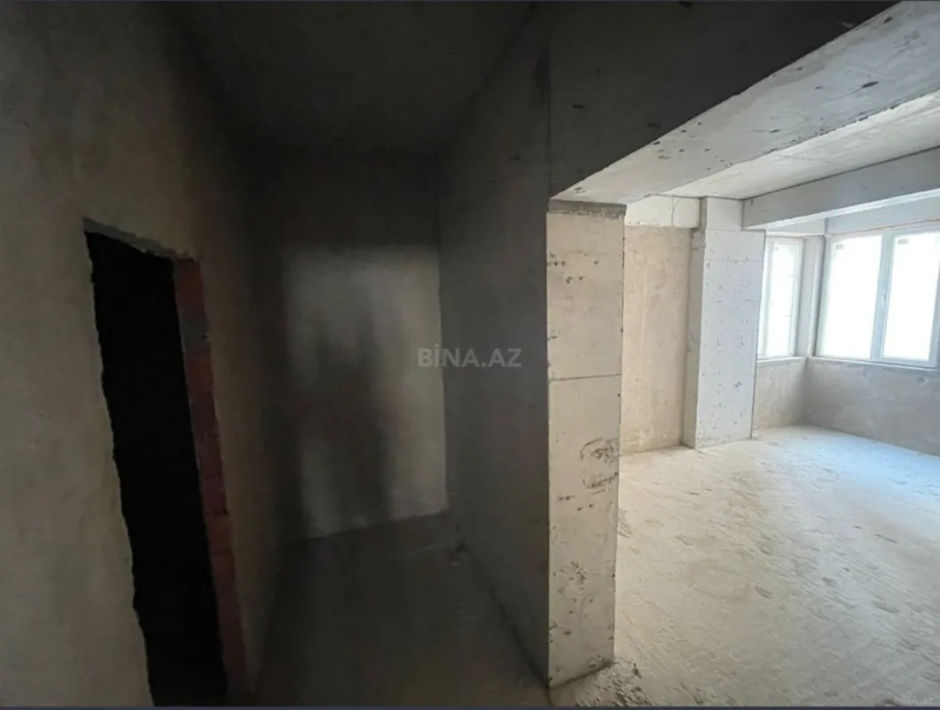 Satılır 3 otaqlı mənzil 139 m²