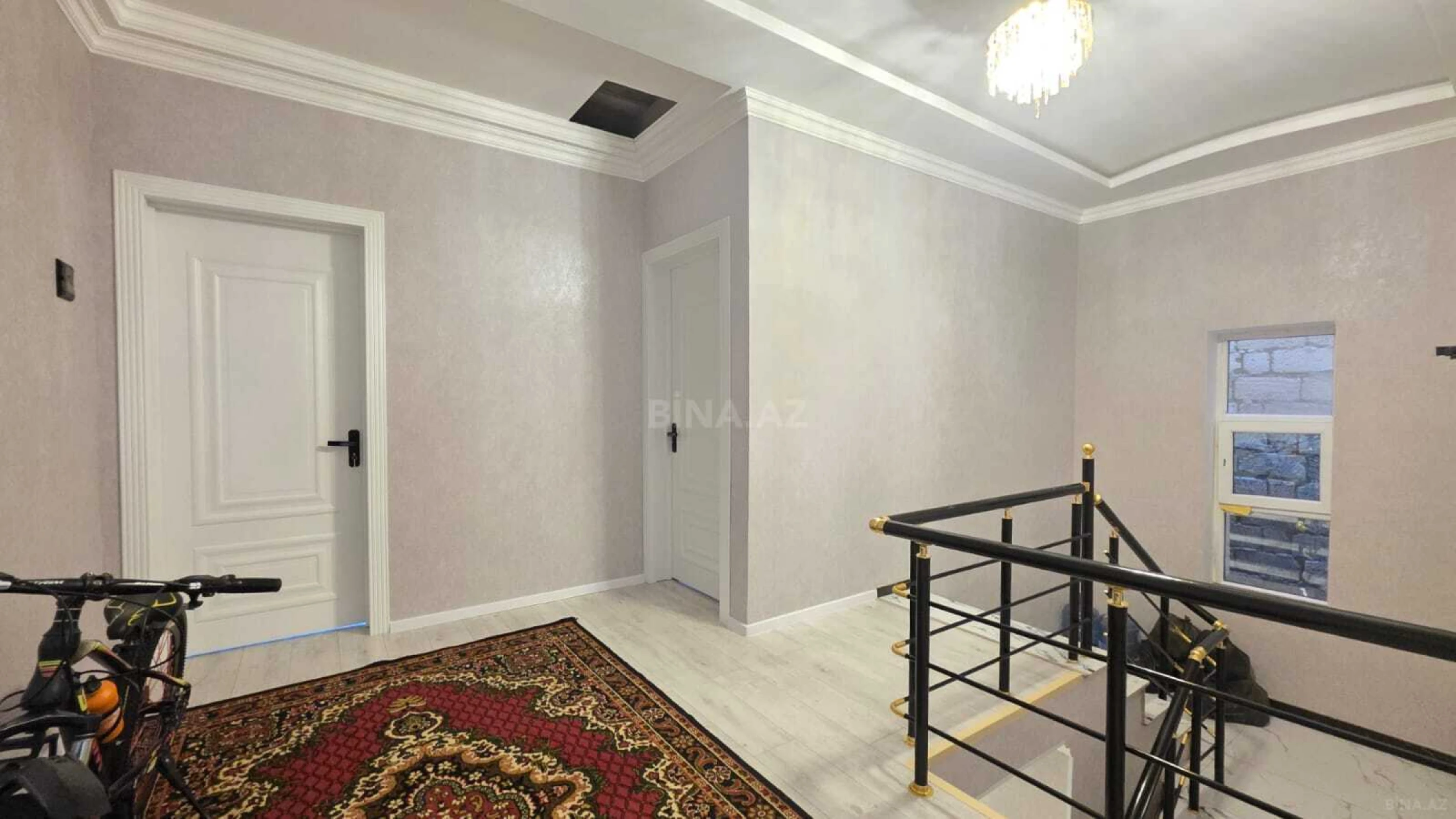 Satılır 4 otaqlı həyət evi 180 m²