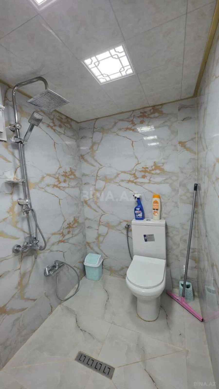 Satılır 4 otaqlı həyət evi 180 m²