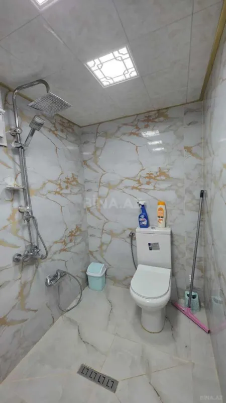 Satılır 4 otaqlı həyət evi 180 m²