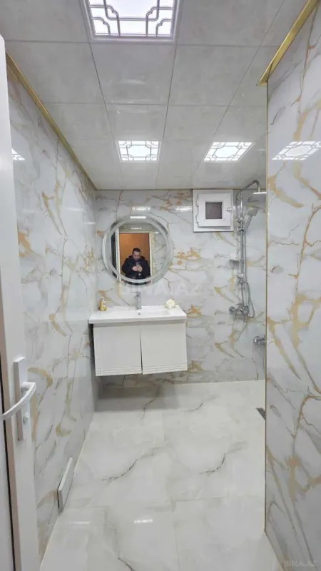 Satılır 4 otaqlı həyət evi 180 m²