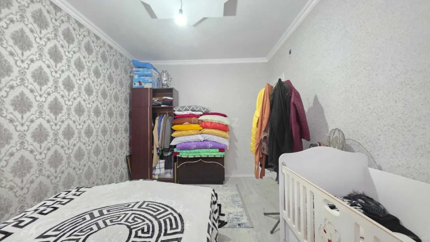 Satılır 4 otaqlı həyət evi 180 m²