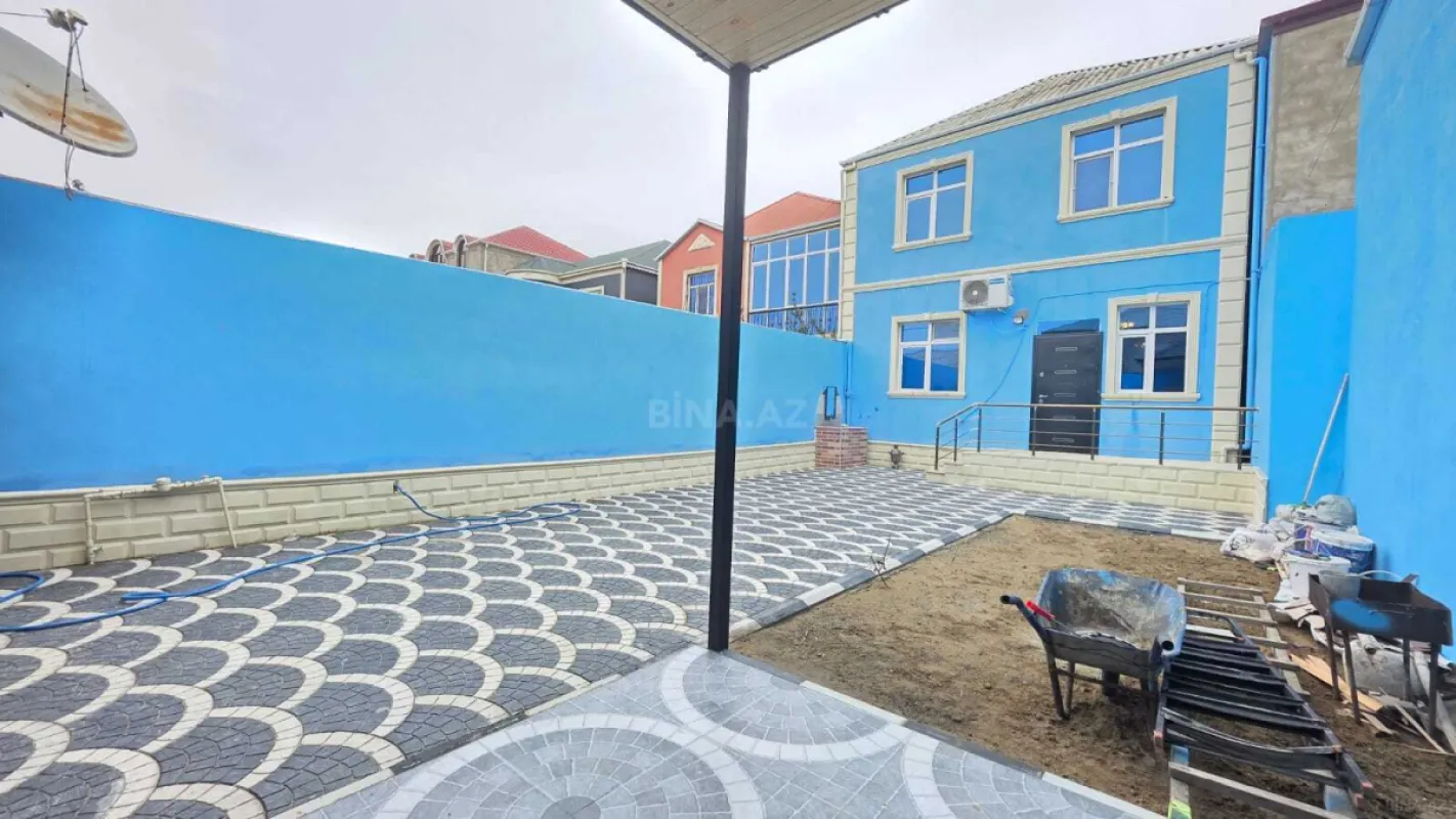 Satılır 4 otaqlı həyət evi 180 m²