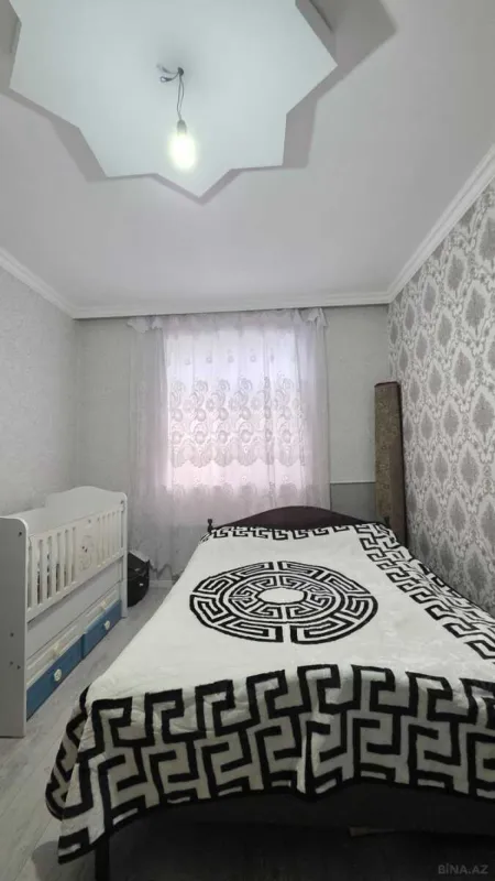Satılır 4 otaqlı həyət evi 180 m²