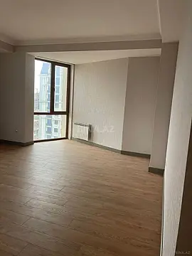 Satılır 4 otaqlı mənzil 175 m²