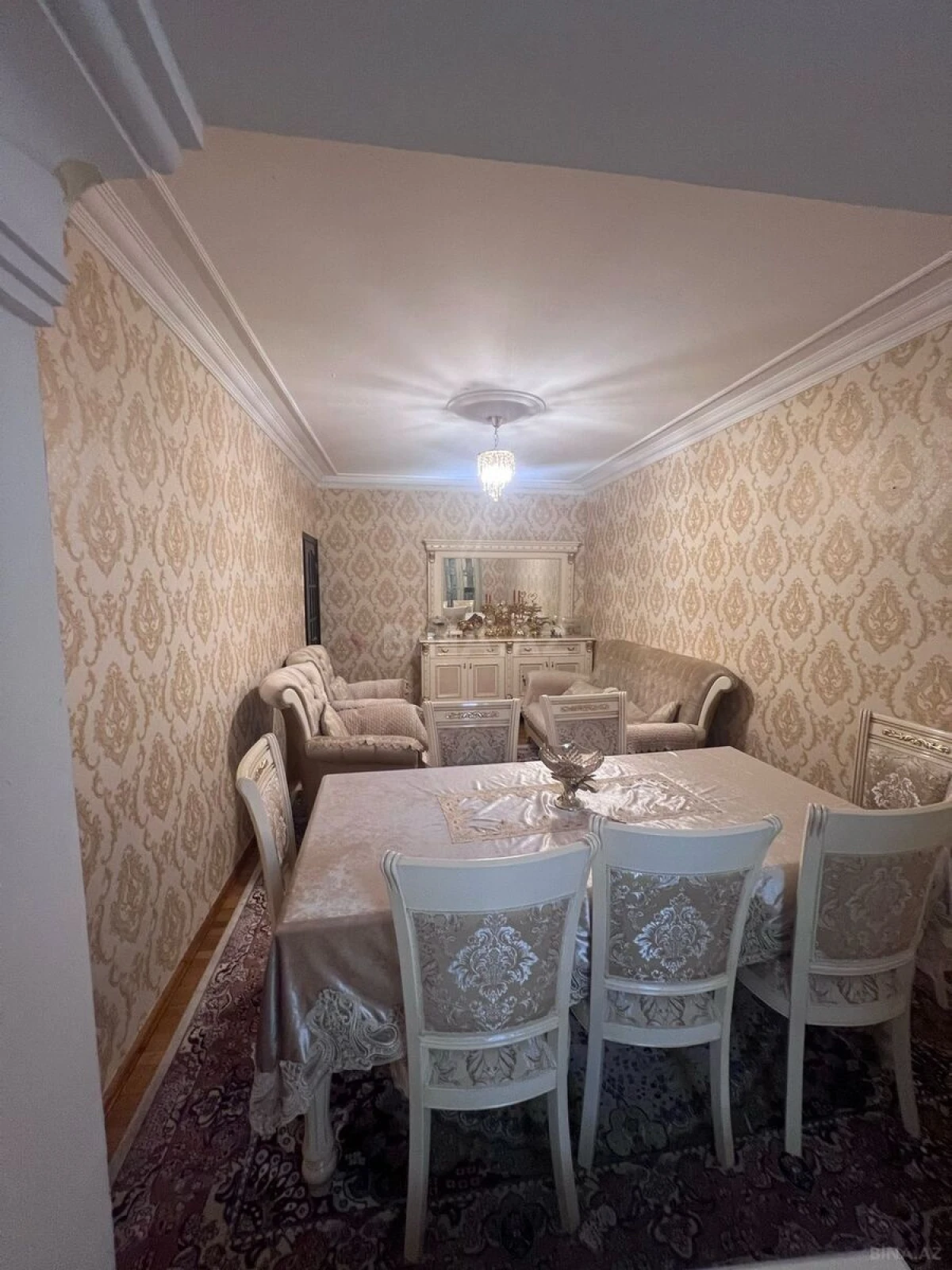 Satılır 4 otaqlı mənzil 110 m²