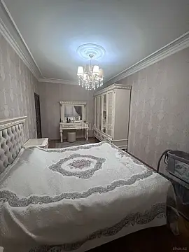 Satılır 4 otaqlı mənzil 110 m²