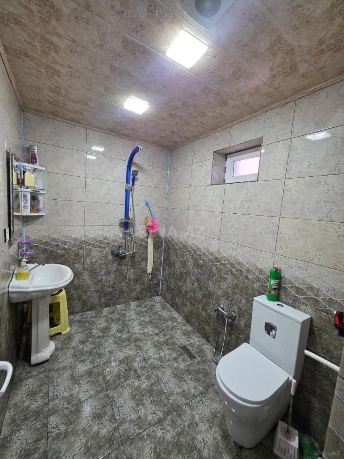 Satılır 4 otaqlı həyət evi 150 m²