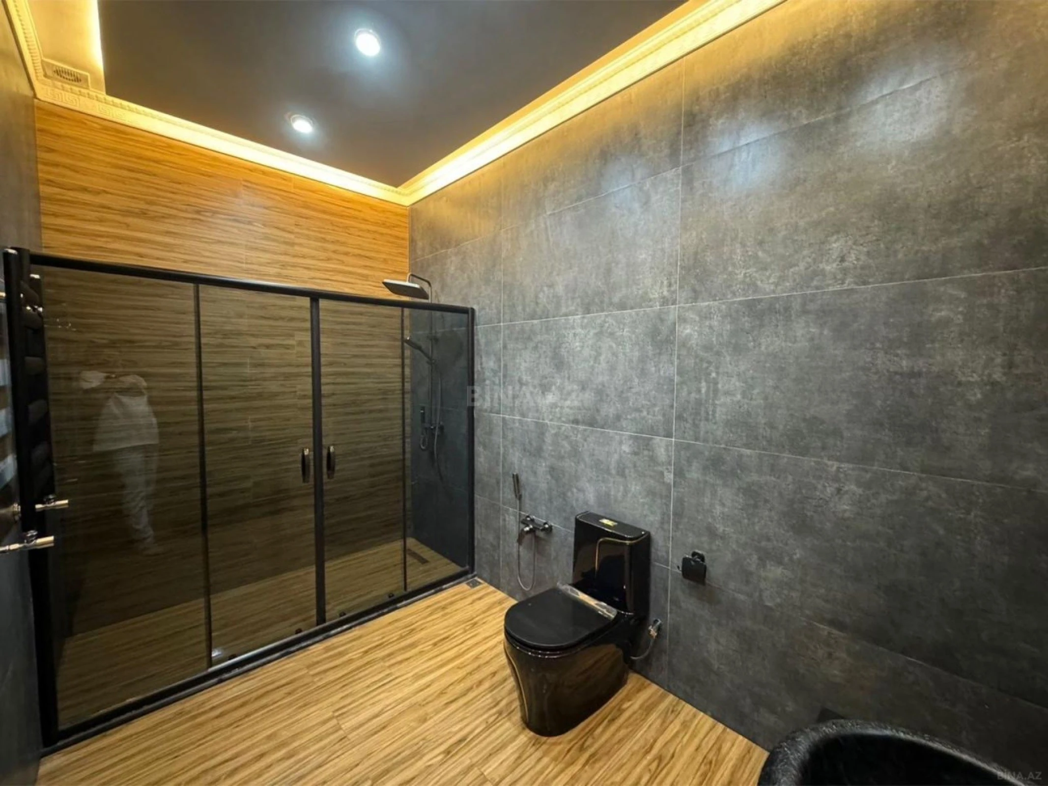 Kirayə verilir 4 otaqlı həyət evi 200 m²