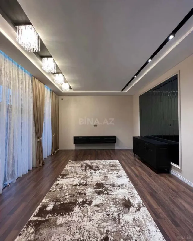 Kirayə verilir 4 otaqlı həyət evi 280 m²