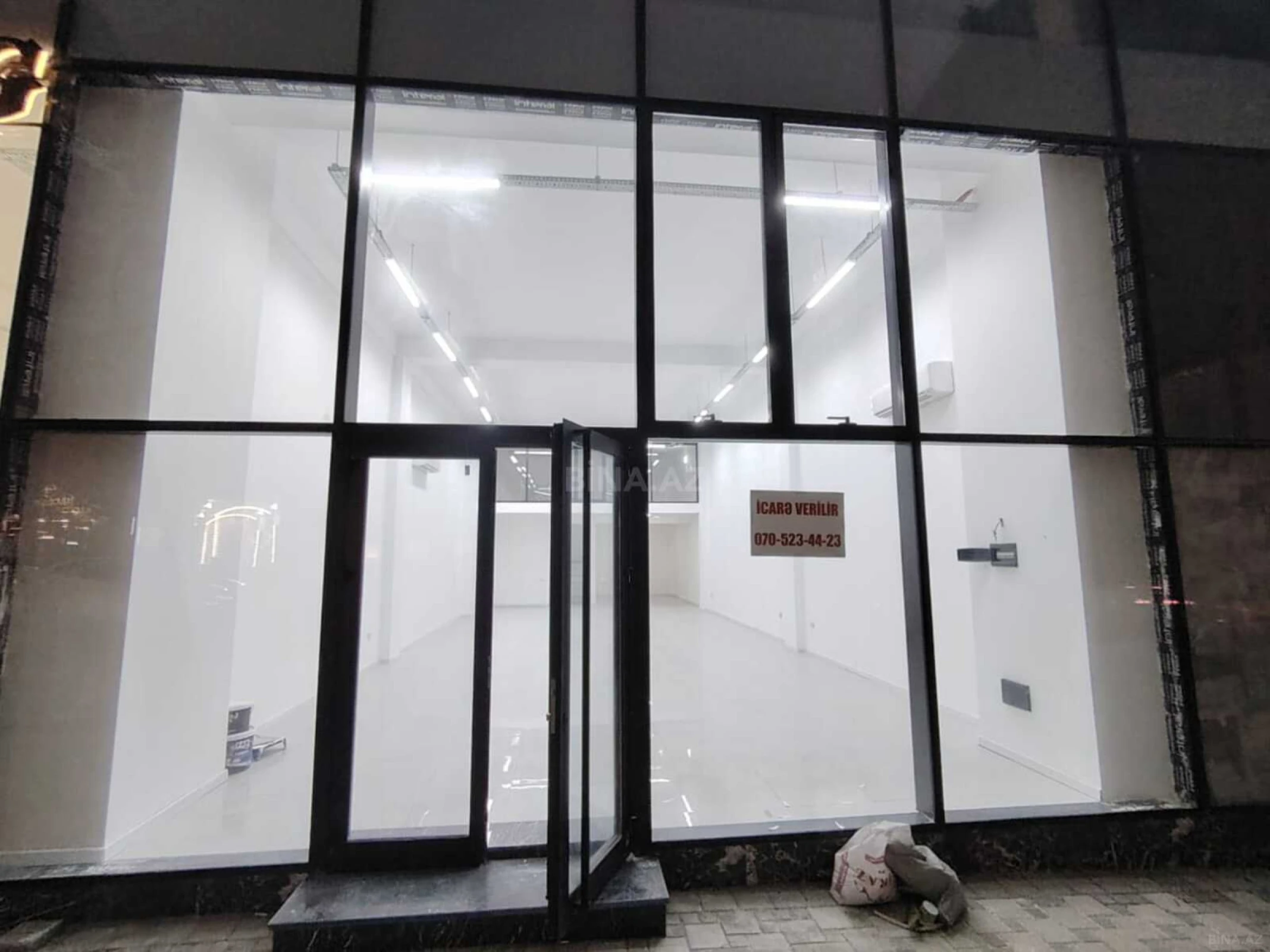 Kirayə verilir obyekt 160 m²