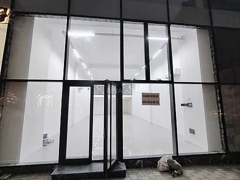 Kirayə verilir obyekt 160 m² — Bakı 160.00 m²