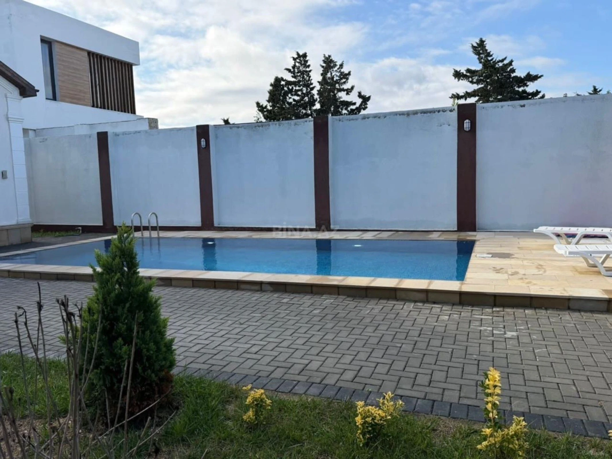 Kirayə verilir 4 otaqlı həyət evi 200 m²