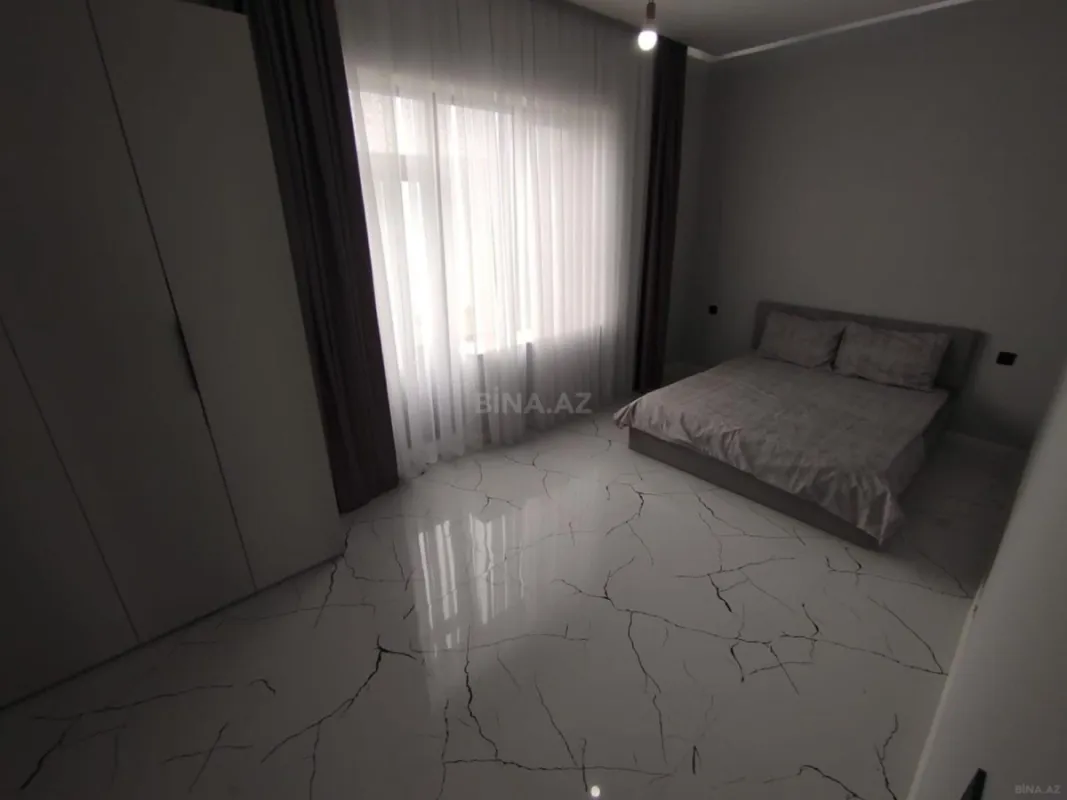 Kirayə verilir 4 otaqlı həyət evi 200 m²