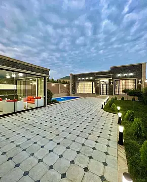 Kirayə verilir 4 otaqlı həyət evi 180 m²