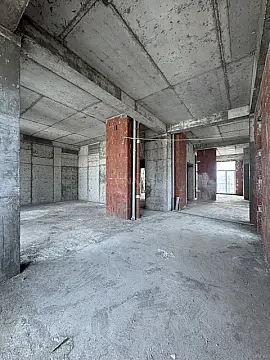 Satılır 5 otaqlı mənzil 280 m²