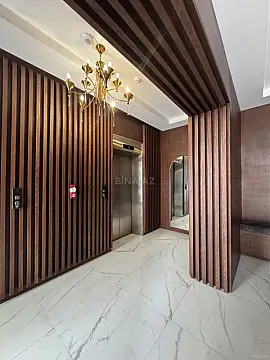 Satılır 5 otaqlı mənzil 280 m²