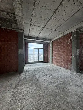 Satılır 5 otaqlı mənzil 280 m²