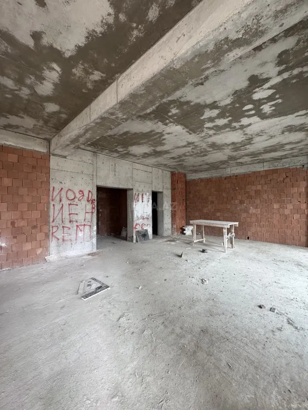 Satılır 3 otaqlı mənzil 113 m²