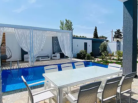 Kirayə verilir 4 otaqlı həyət evi 200 m²