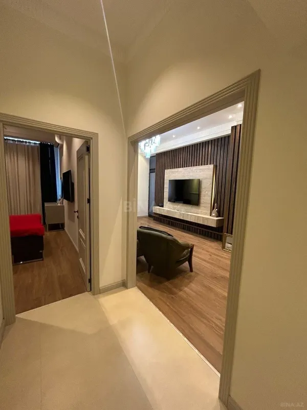 Satılır 2 otaqlı mənzil 85 m²
