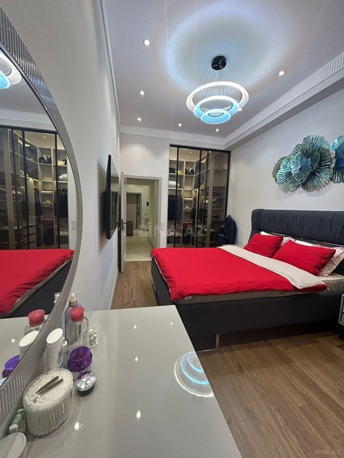 Satılır 2 otaqlı mənzil 85 m²