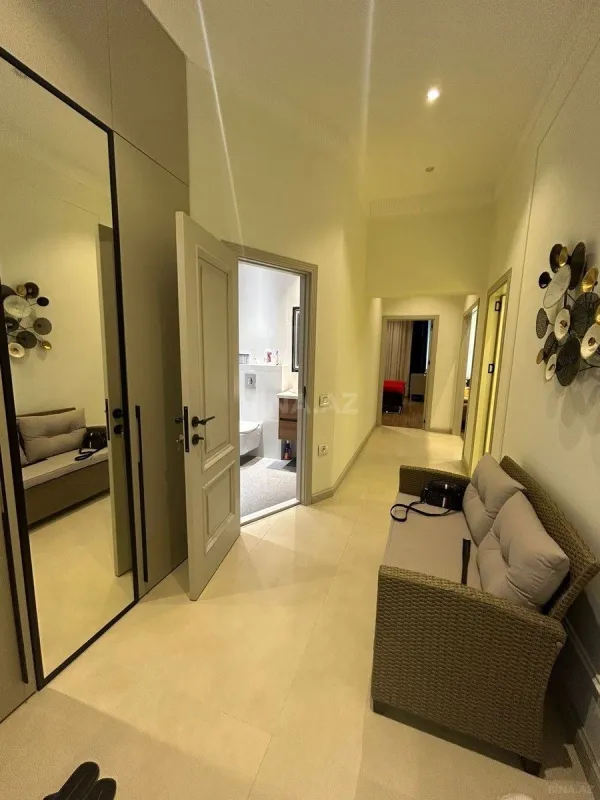 Satılır 2 otaqlı mənzil 85 m²