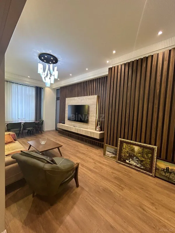 Satılır 2 otaqlı mənzil 85 m²