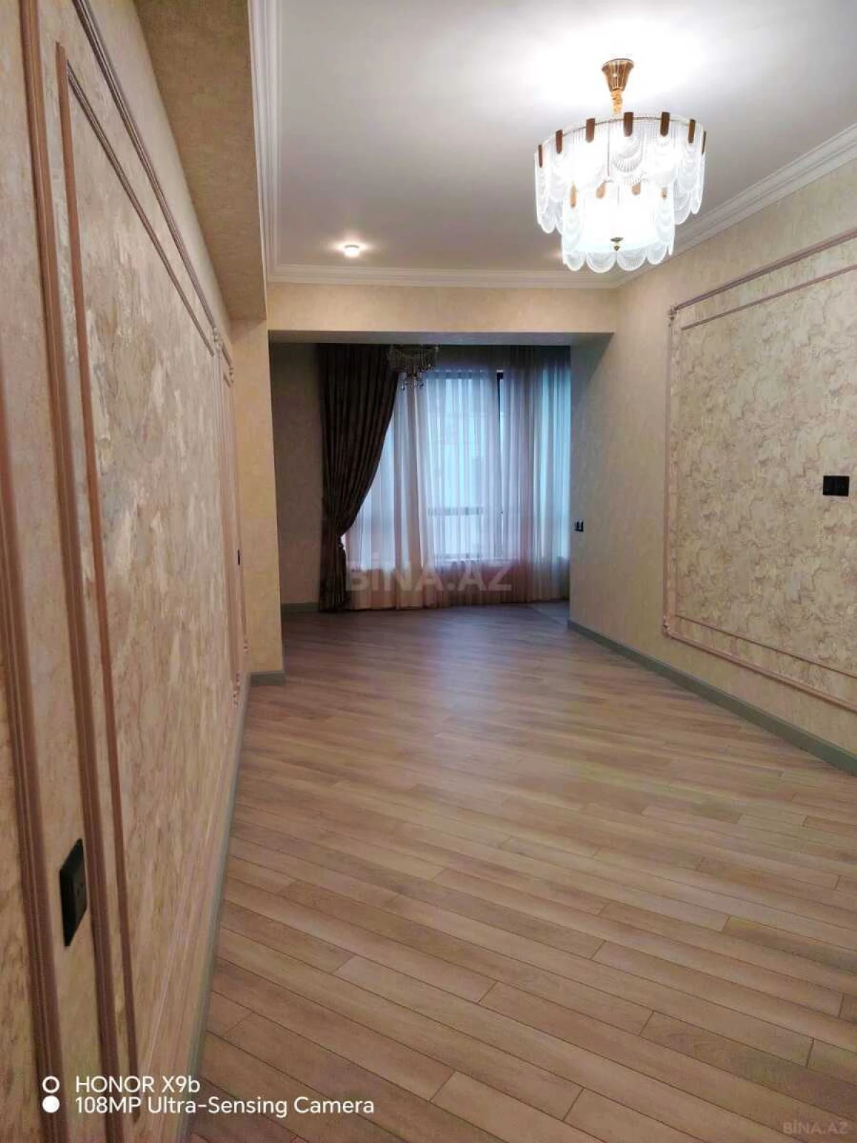 Satılır 2 otaqlı mənzil 79.5 m²