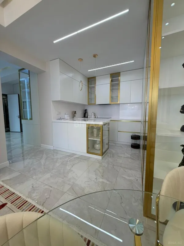 Kirayə verilir 3 otaqlı mənzil 100 m²