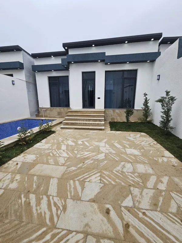 Satılır 4 otaqlı həyət evi 120 m²