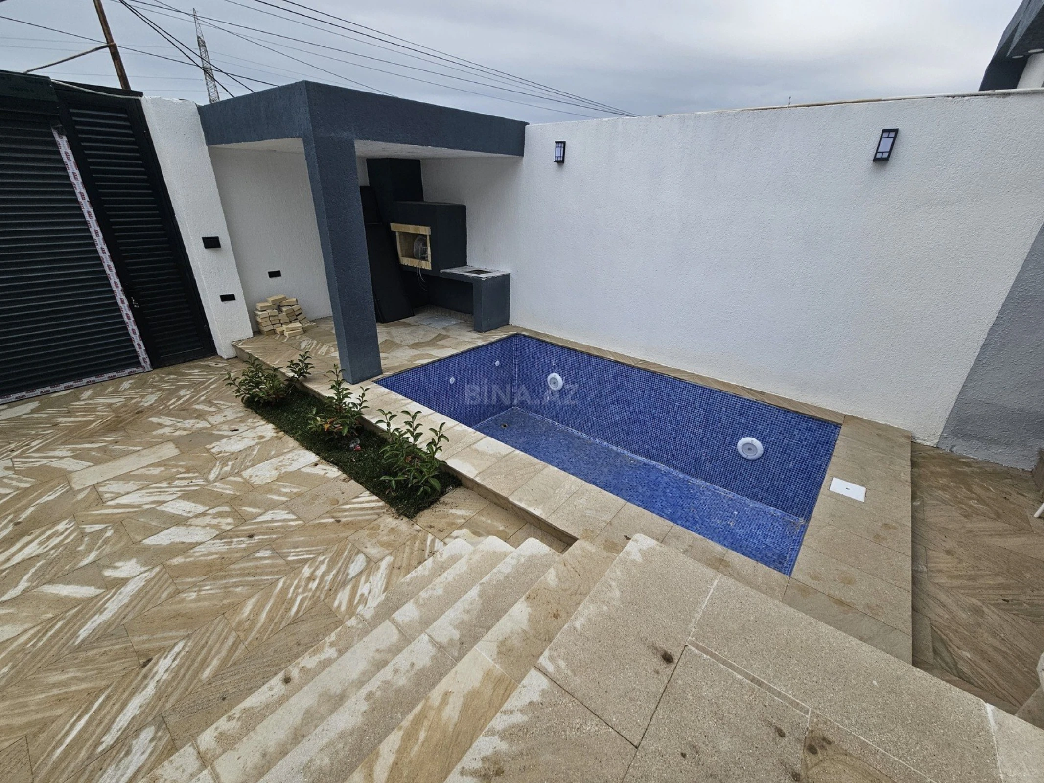 Satılır 4 otaqlı həyət evi 120 m²