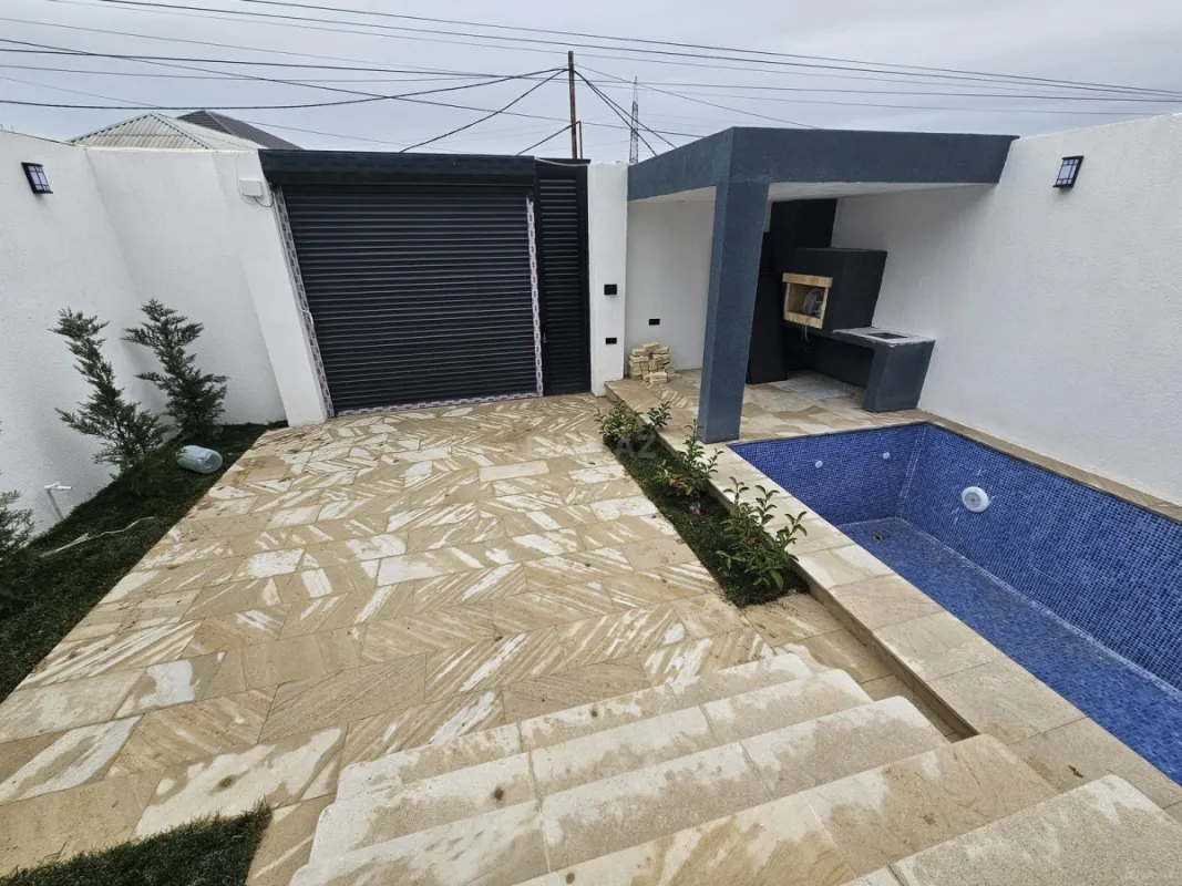 Satılır 4 otaqlı həyət evi 120 m²