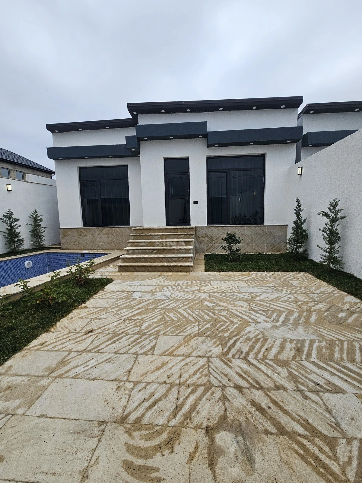 Satılır 4 otaqlı həyət evi 120 m²