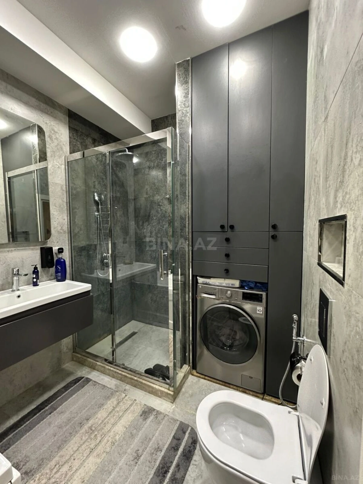 Kirayə verilir 2 otaqlı mənzil 80 m²
