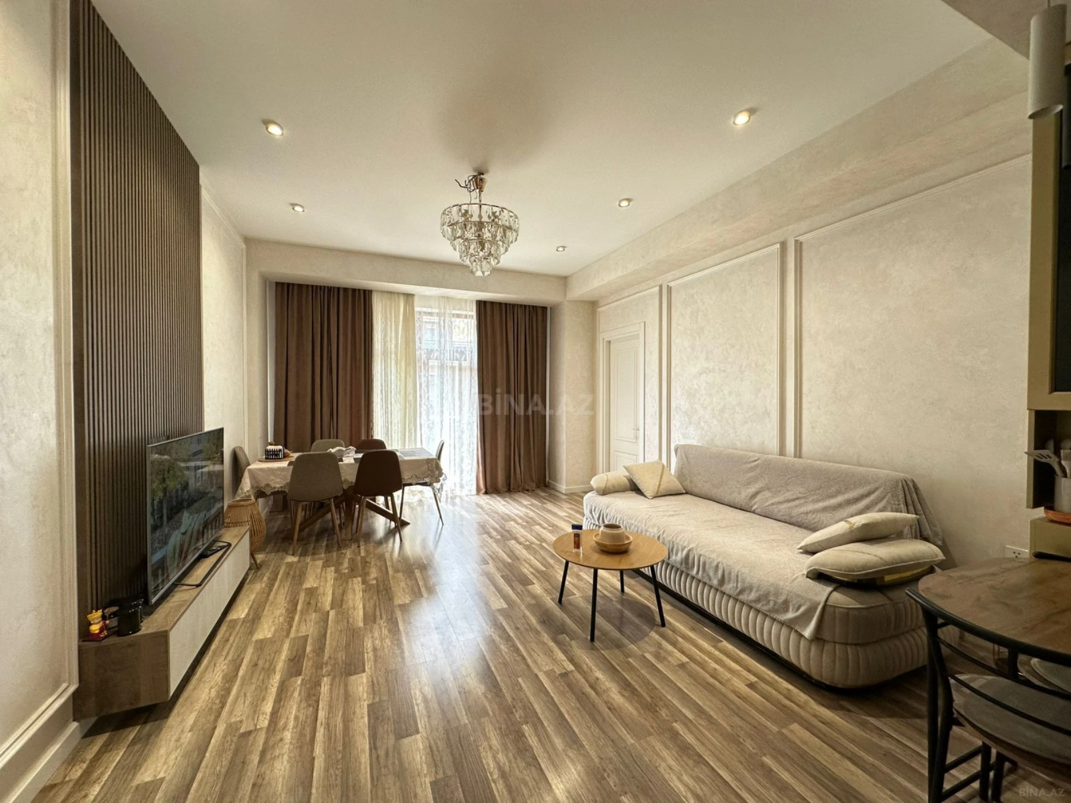 Kirayə verilir 2 otaqlı mənzil 80 m²