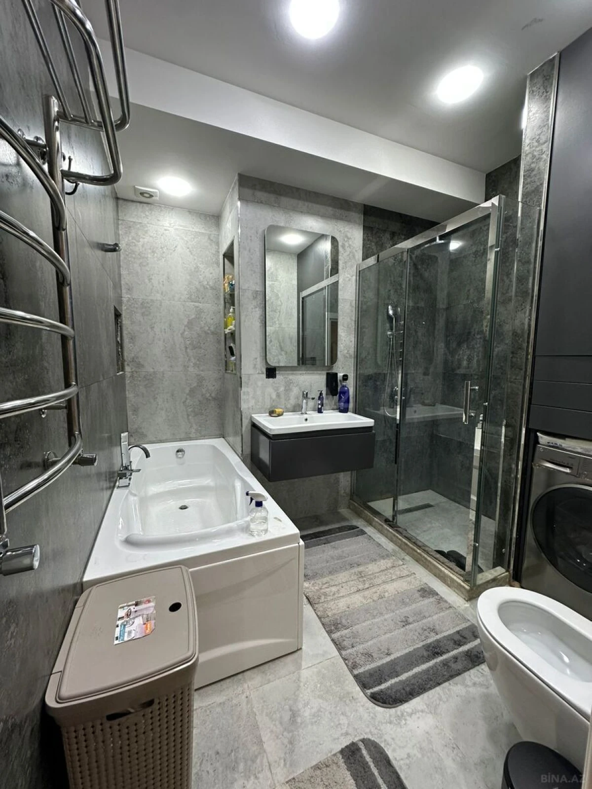 Kirayə verilir 2 otaqlı mənzil 80 m²